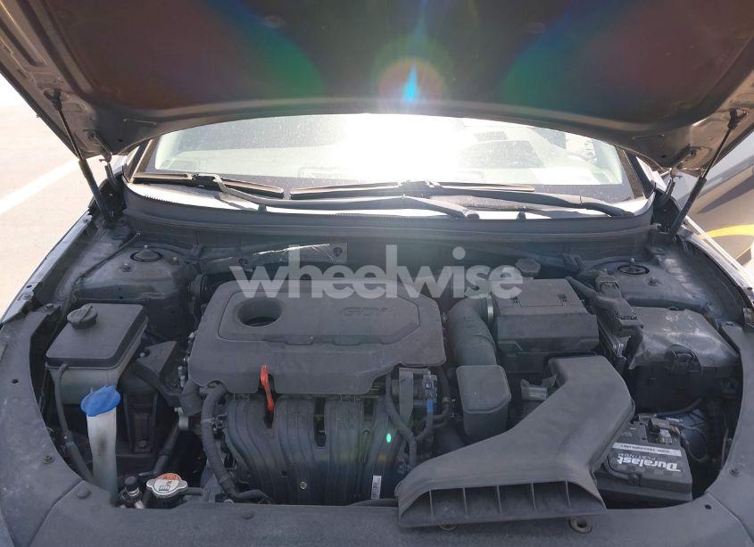 Photo 10 of 2019 Hyundai Sonata SE (VIN 5NPE24AF7KH819538)
