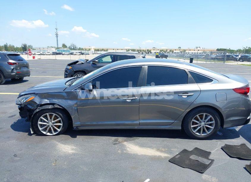 Photo 15 of 2019 Hyundai Sonata SE (VIN 5NPE24AF7KH819538)