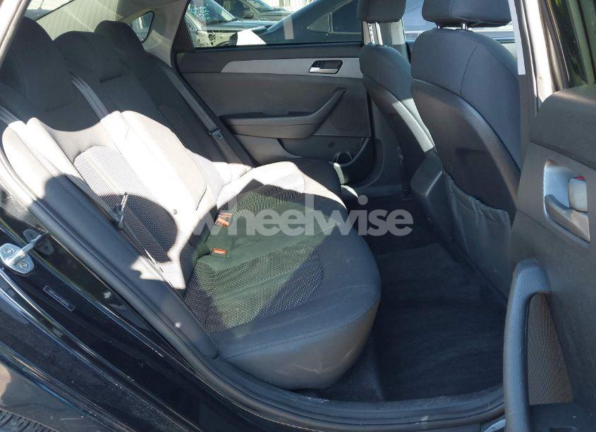 Photo 8 of 2019 Hyundai Sonata SE (VIN 5NPE24AF7KH820155)