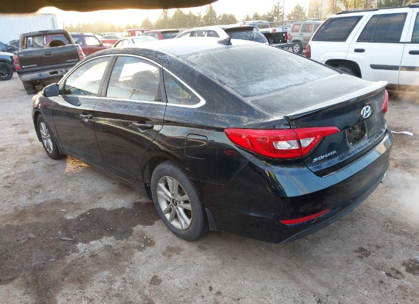 Photo 3 of 2015 Hyundai Sonata SE (VIN 5NPE24AF8FH007977)
