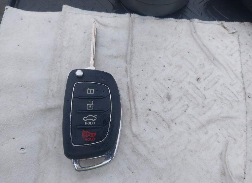 Photo 11 of 2015 Hyundai Sonata SE (VIN 5NPE24AF8FH021023)