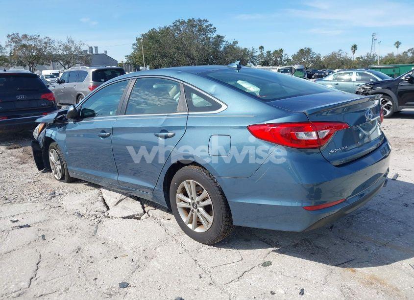 Photo 3 of 2015 Hyundai Sonata SE (VIN 5NPE24AF8FH047444)