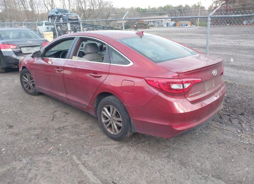 Photo 3 of 2015 Hyundai Sonata SE (VIN 5NPE24AF8FH100398)