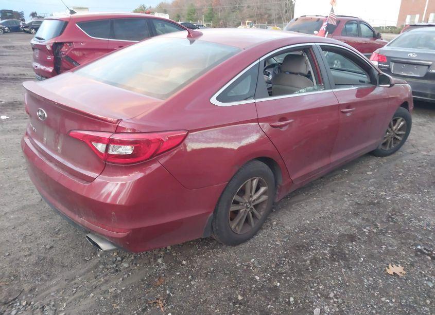 Photo 4 of 2015 Hyundai Sonata SE (VIN 5NPE24AF8FH100398)