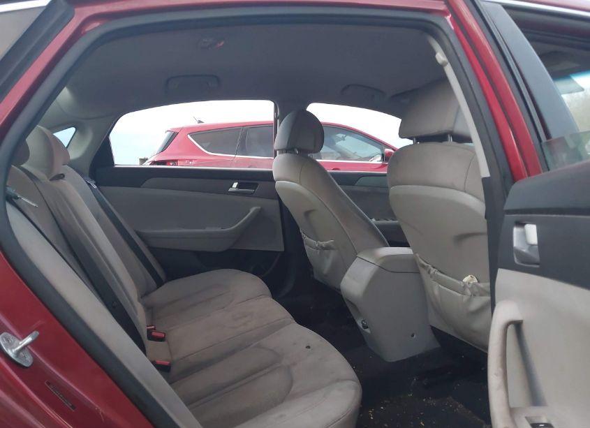 Photo 8 of 2015 Hyundai Sonata SE (VIN 5NPE24AF8FH100398)