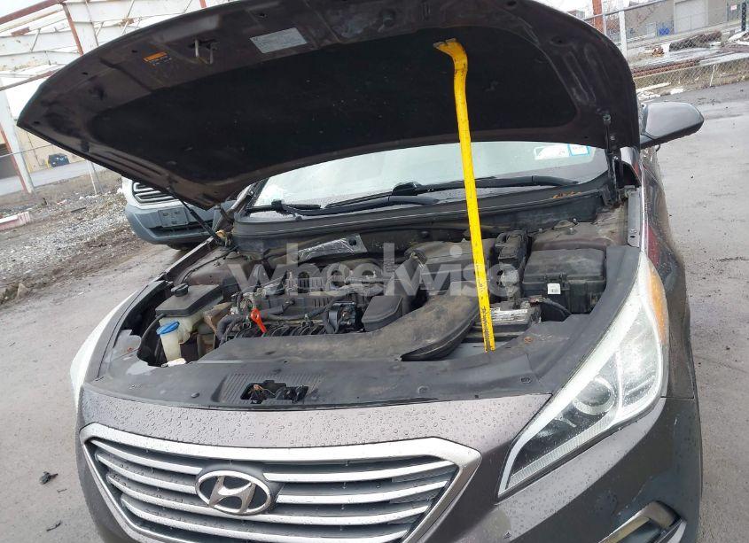 Photo 10 of 2015 Hyundai Sonata SE (VIN 5NPE24AF8FH108355)