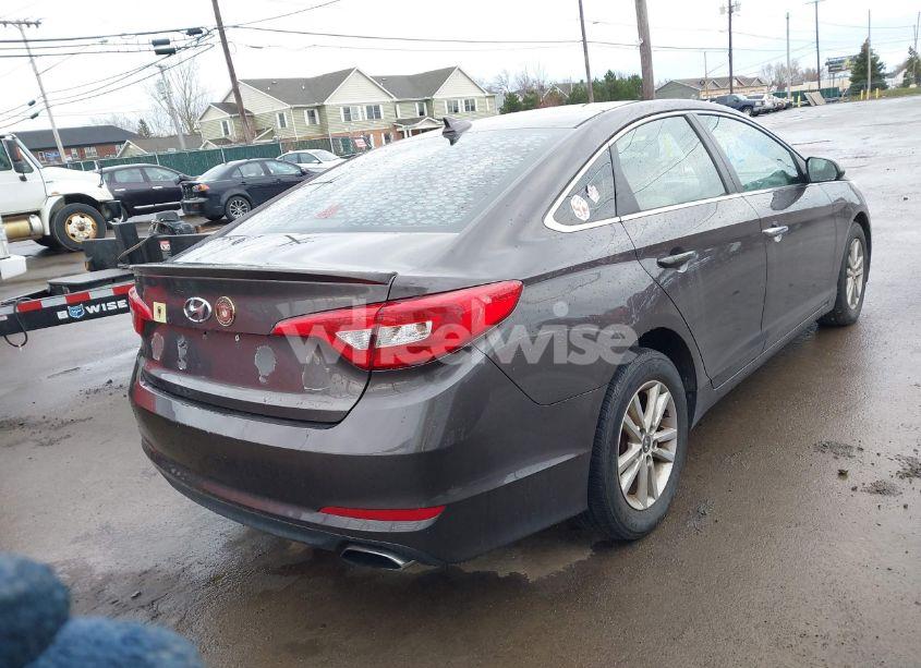 Photo 4 of 2015 Hyundai Sonata SE (VIN 5NPE24AF8FH108355)