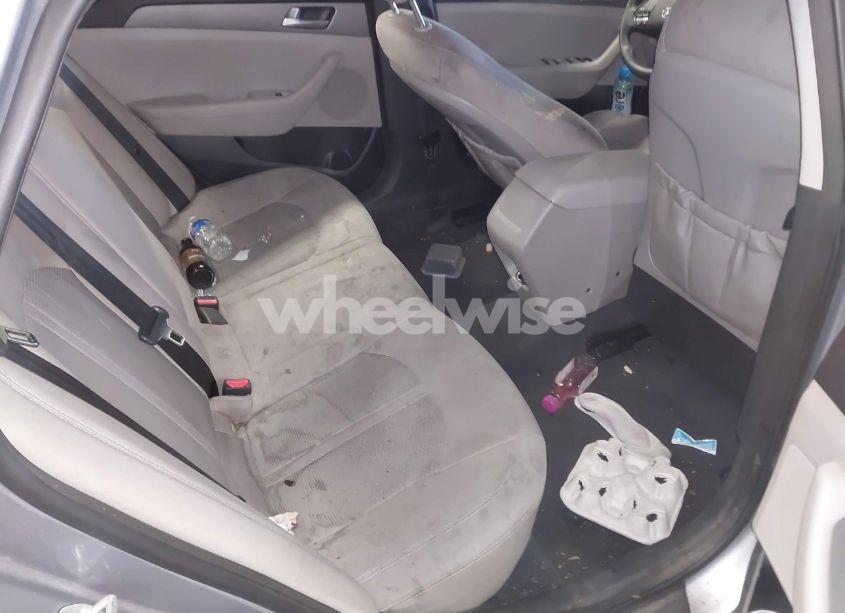 Photo 8 of 2015 Hyundai Sonata SE (VIN 5NPE24AF8FH149519)