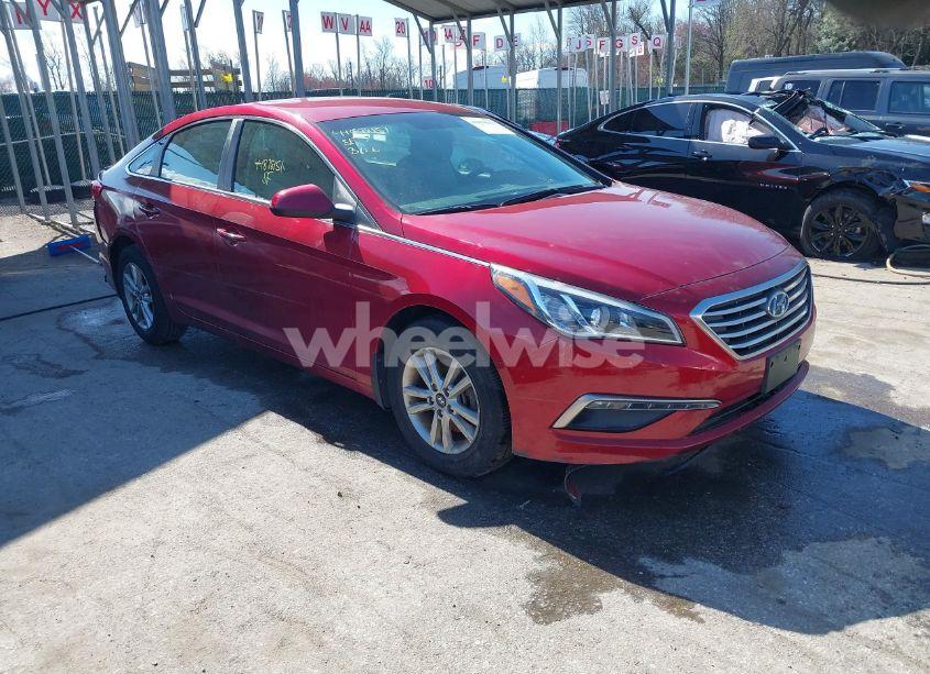 2015 Hyundai Sonata SE (VIN 5NPE24AF8FH149875) main photo