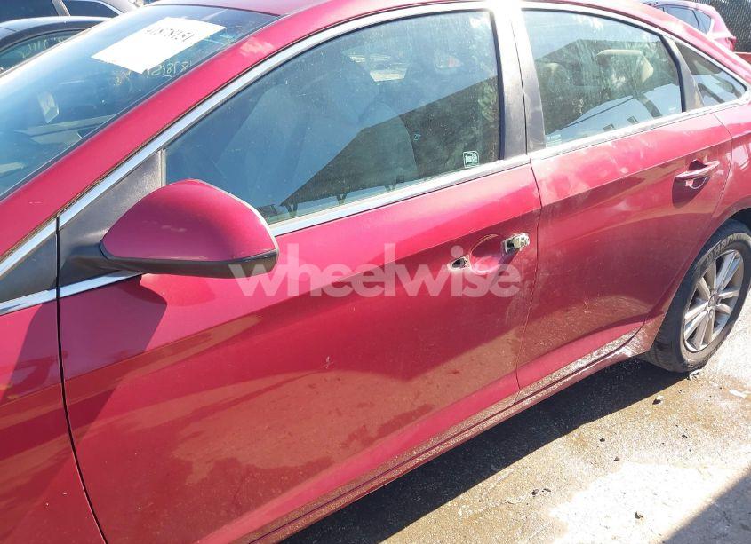 Photo 18 of 2015 Hyundai Sonata SE (VIN 5NPE24AF8FH149875)