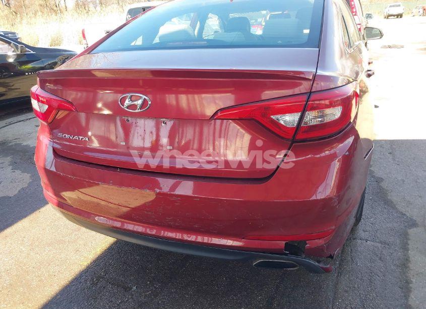 Photo 20 of 2015 Hyundai Sonata SE (VIN 5NPE24AF8FH149875)