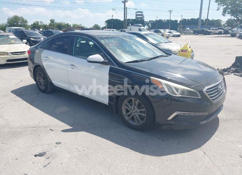 2015 Hyundai Sonata SE (VIN 5NPE24AF8FH151075) main photo