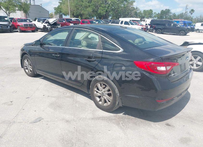 Photo 3 of 2015 Hyundai Sonata SE (VIN 5NPE24AF8FH151075)