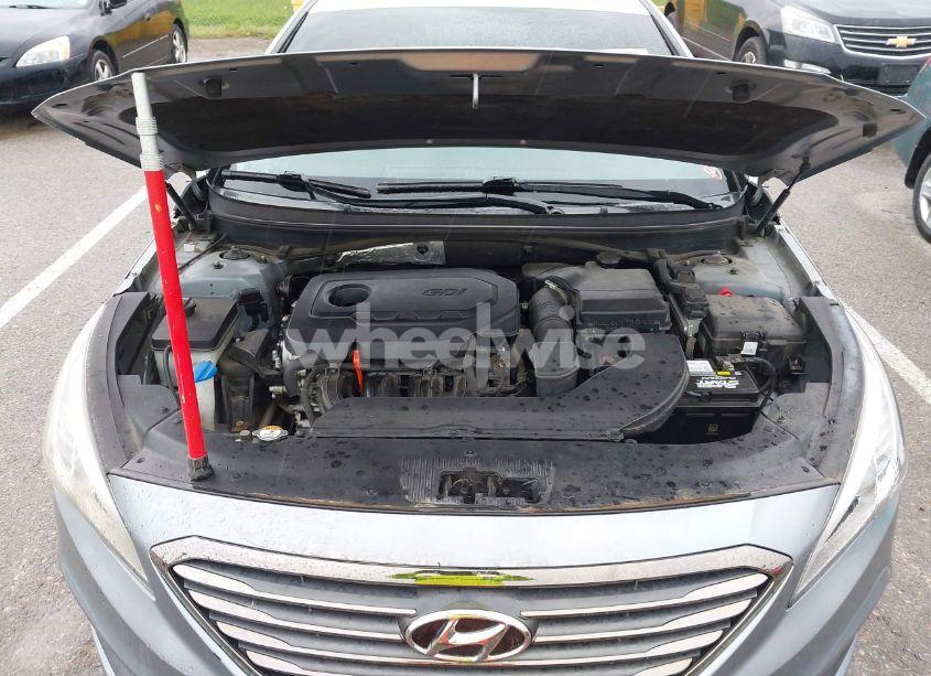 Photo 10 of 2015 Hyundai Sonata SE (VIN 5NPE24AF8FH170399)
