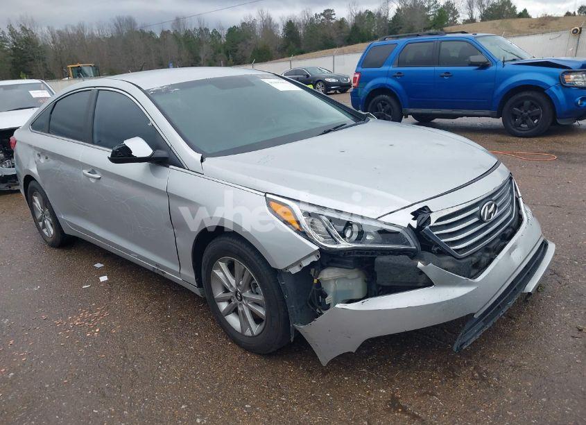Photo 19 of 2015 Hyundai Sonata SE (VIN 5NPE24AF8FH177319)