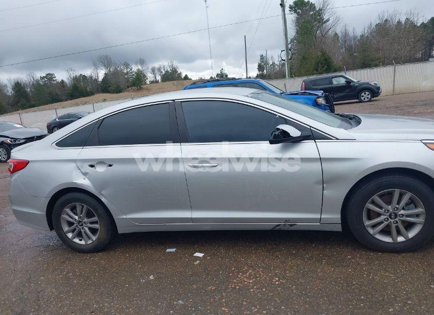 Photo 20 of 2015 Hyundai Sonata SE (VIN 5NPE24AF8FH177319)