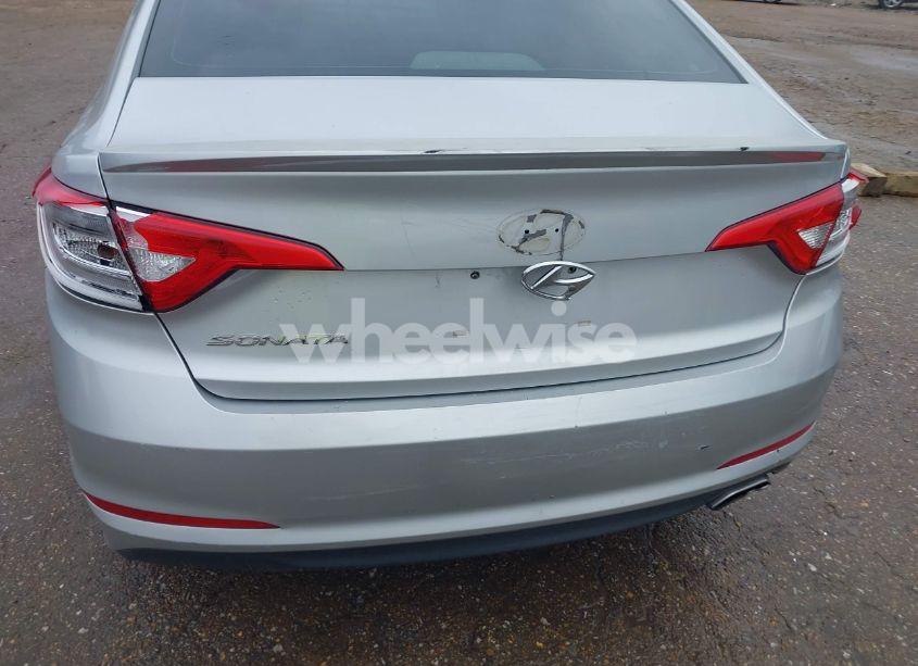 Photo 22 of 2015 Hyundai Sonata SE (VIN 5NPE24AF8FH177319)