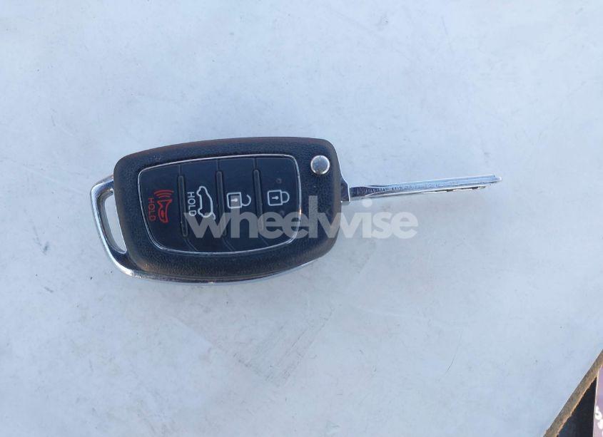 Photo 11 of 2015 Hyundai Sonata SE (VIN 5NPE24AF8FH181743)