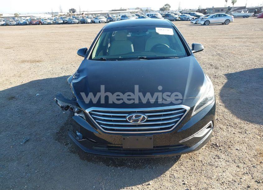 Photo 13 of 2015 Hyundai Sonata SE (VIN 5NPE24AF8FH181743)