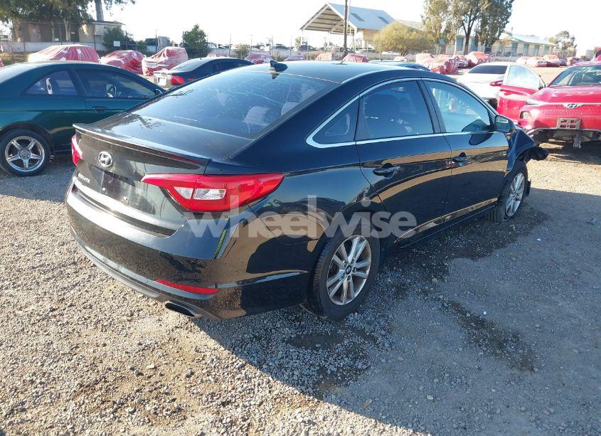 Photo 4 of 2015 Hyundai Sonata SE (VIN 5NPE24AF8FH181743)