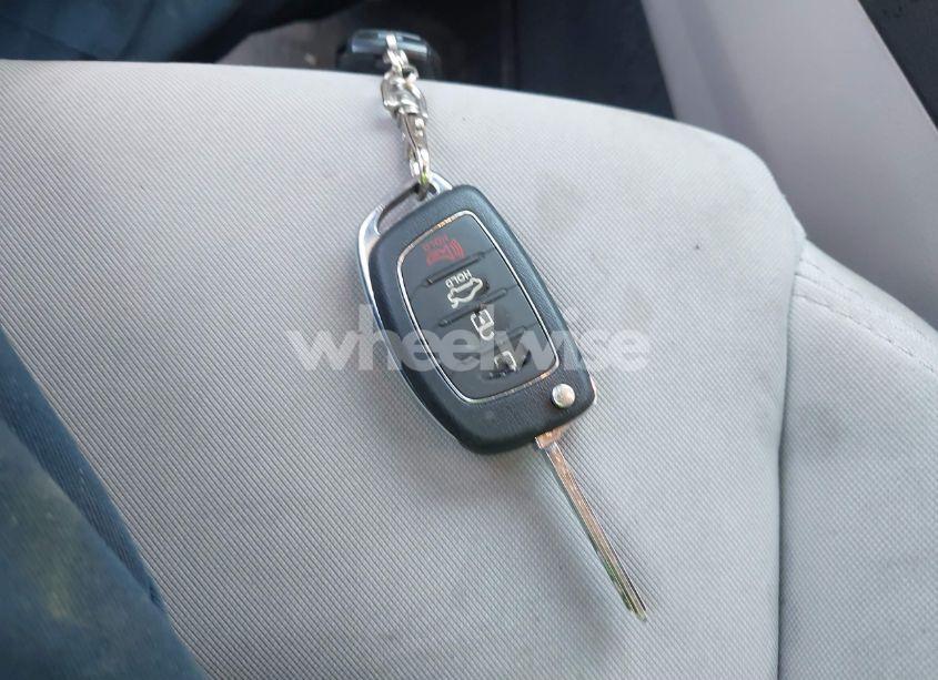 Photo 11 of 2015 Hyundai Sonata SE (VIN 5NPE24AF8FH186215)