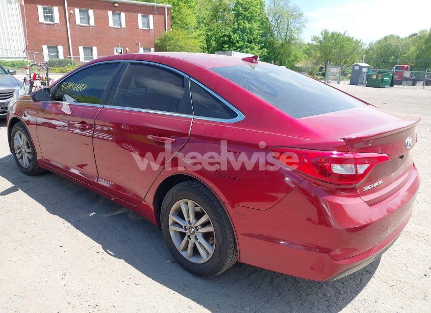 Photo 3 of 2015 Hyundai Sonata SE (VIN 5NPE24AF8FH186215)
