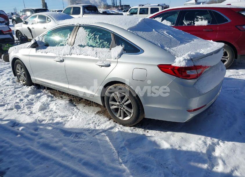 Photo 3 of 2015 Hyundai Sonata SE (VIN 5NPE24AF8FH187915)