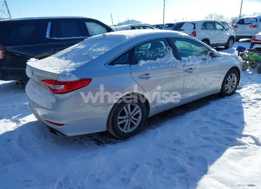 Photo 4 of 2015 Hyundai Sonata SE (VIN 5NPE24AF8FH187915)