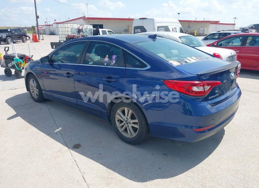Photo 3 of 2015 Hyundai Sonata SE (VIN 5NPE24AF8FH234960)