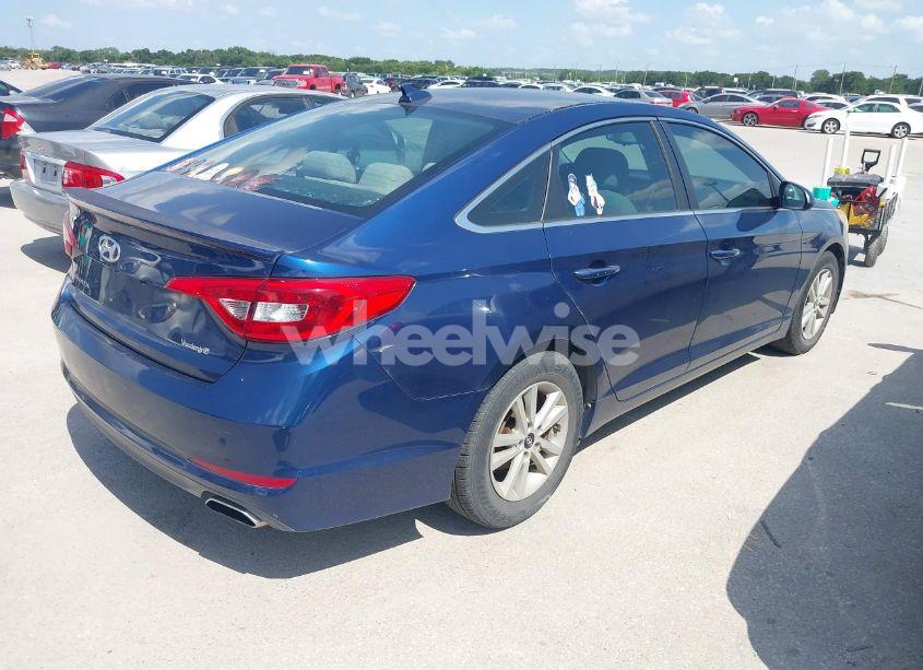 Photo 4 of 2015 Hyundai Sonata SE (VIN 5NPE24AF8FH234960)