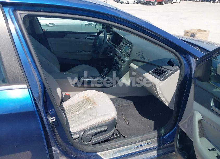 Photo 5 of 2015 Hyundai Sonata SE (VIN 5NPE24AF8FH234960)