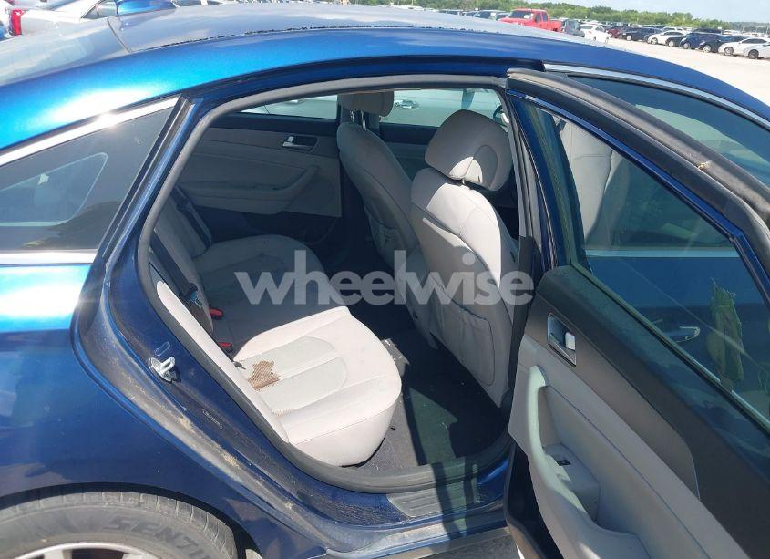 Photo 8 of 2015 Hyundai Sonata SE (VIN 5NPE24AF8FH234960)