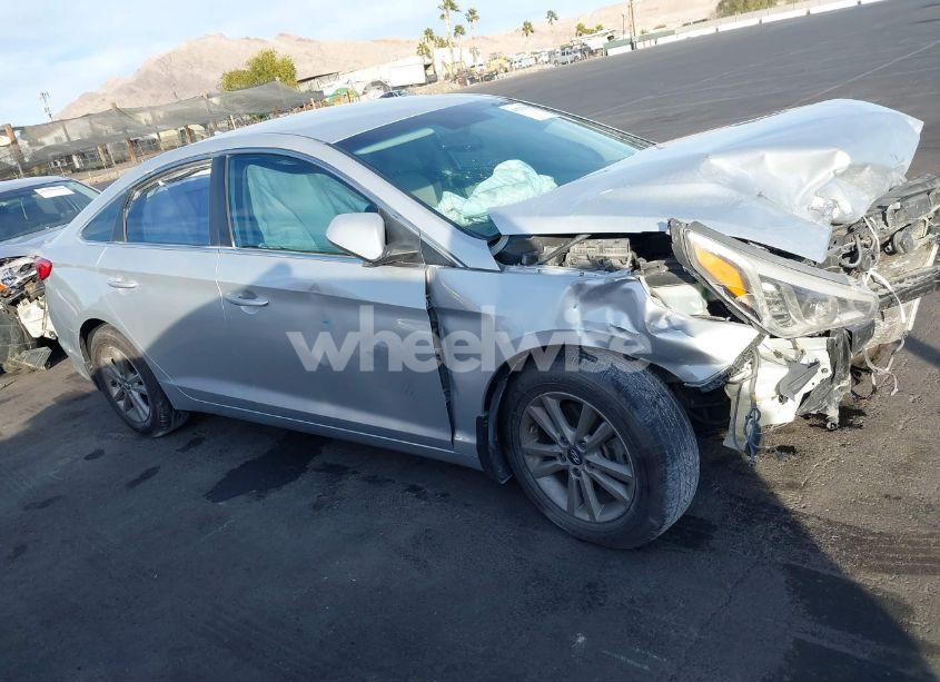 Photo 12 of 2015 Hyundai Sonata SE (VIN 5NPE24AF8FH236868)