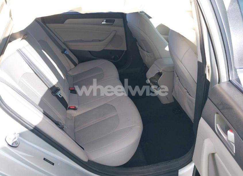 Photo 8 of 2015 Hyundai Sonata SE (VIN 5NPE24AF8FH236868)