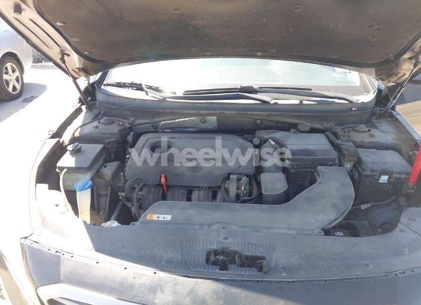 Photo 10 of 2015 Hyundai Sonata SE (VIN 5NPE24AF8FH244789)