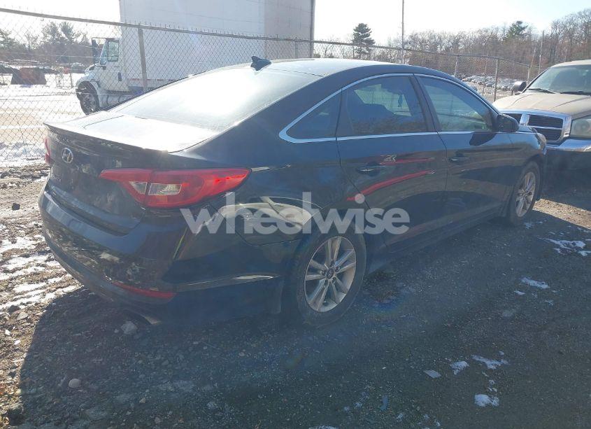 Photo 4 of 2015 Hyundai Sonata SE (VIN 5NPE24AF8FH247272)