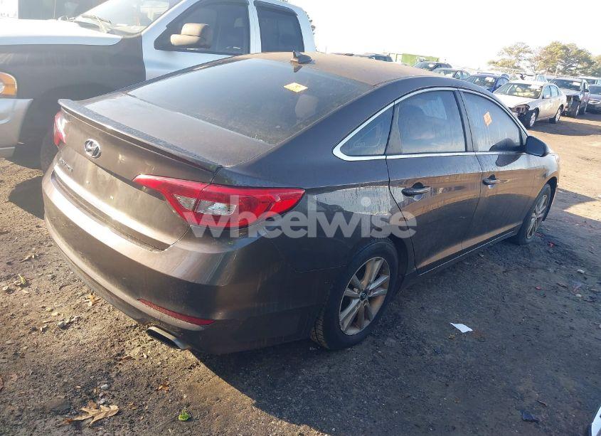 Photo 4 of 2016 Hyundai Sonata SE (VIN 5NPE24AF8GH262047)