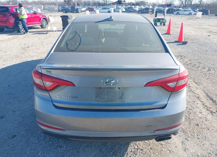 Photo 16 of 2016 Hyundai Sonata SE (VIN 5NPE24AF8GH263733)
