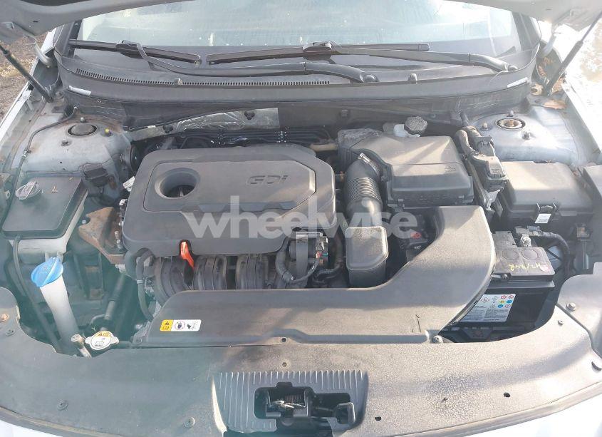 Photo 10 of 2016 Hyundai Sonata SE (VIN 5NPE24AF8GH267488)
