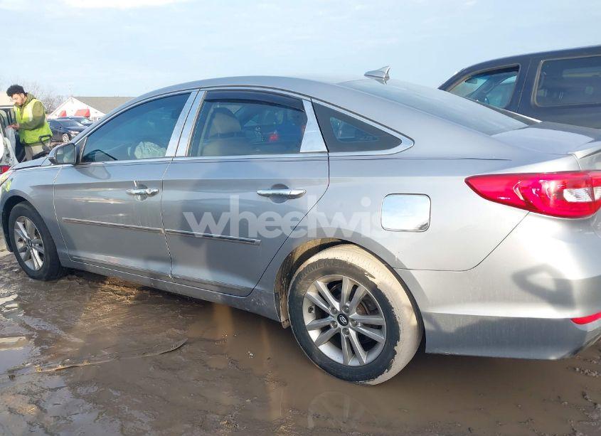 Photo 14 of 2016 Hyundai Sonata SE (VIN 5NPE24AF8GH267488)