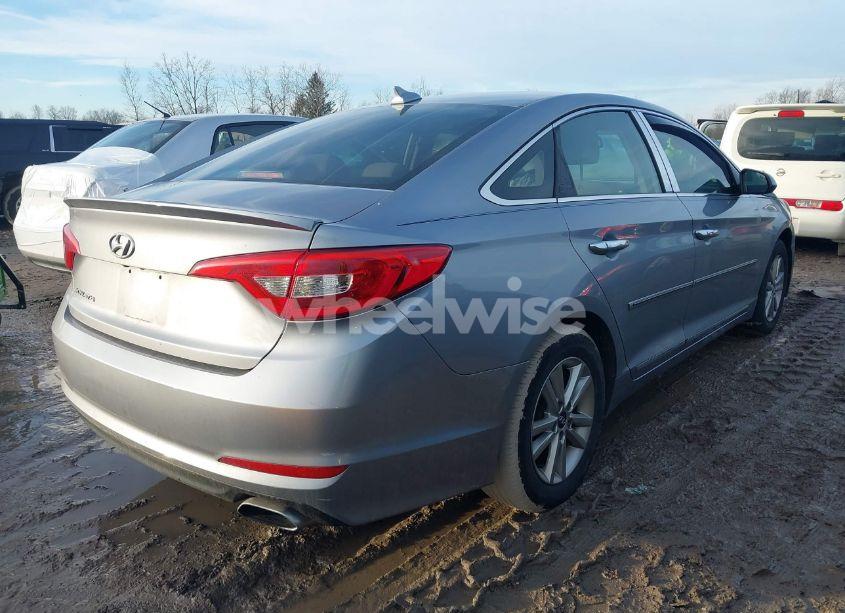 Photo 4 of 2016 Hyundai Sonata SE (VIN 5NPE24AF8GH267488)