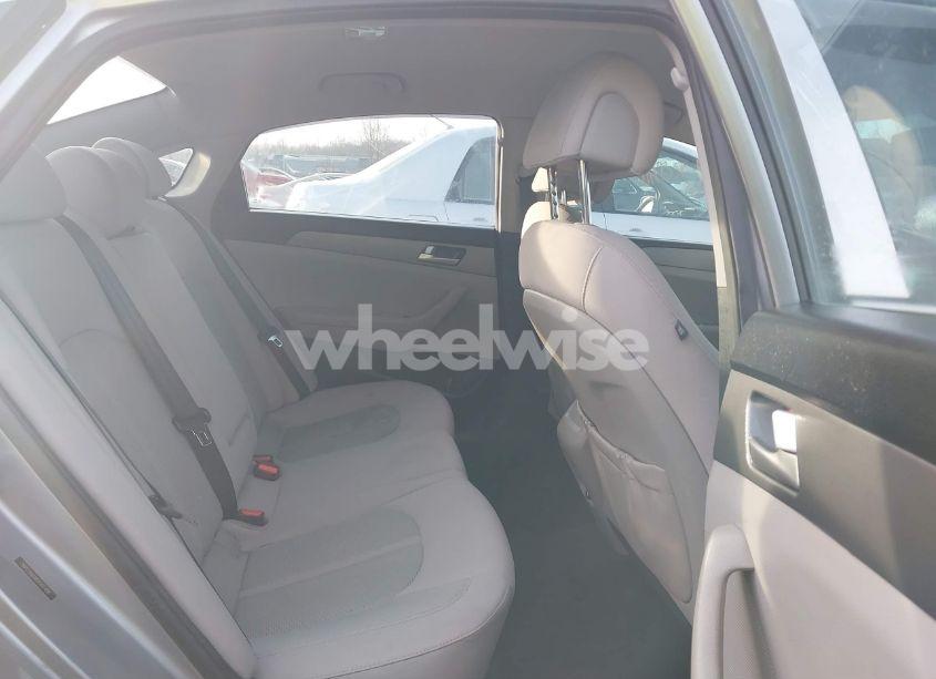 Photo 8 of 2016 Hyundai Sonata SE (VIN 5NPE24AF8GH267488)