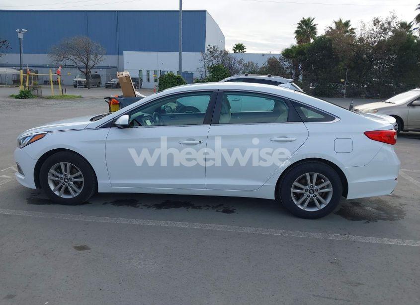 Photo 14 of 2016 Hyundai Sonata SE (VIN 5NPE24AF8GH275249)