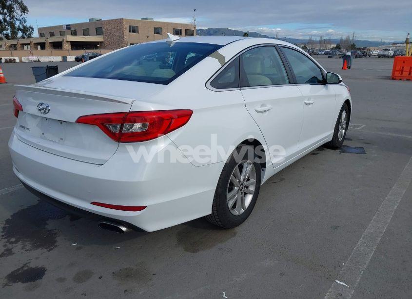 Photo 4 of 2016 Hyundai Sonata SE (VIN 5NPE24AF8GH275249)