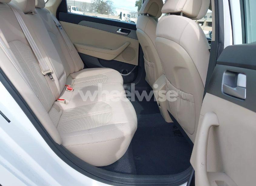 Photo 8 of 2016 Hyundai Sonata SE (VIN 5NPE24AF8GH275249)