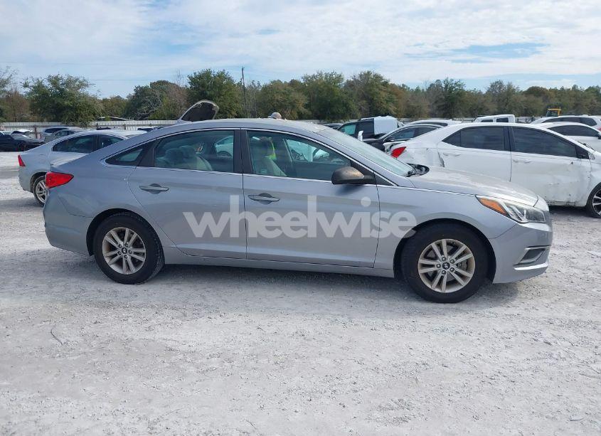 Photo 13 of 2016 Hyundai Sonata SE (VIN 5NPE24AF8GH286199)