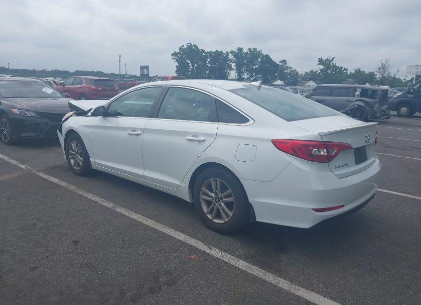Photo 3 of 2016 Hyundai Sonata SE (VIN 5NPE24AF8GH292150)