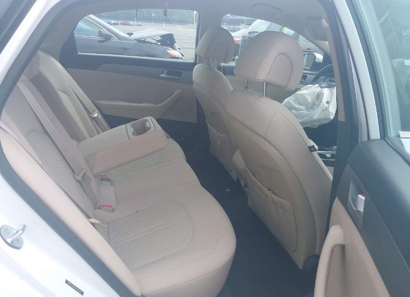 Photo 8 of 2016 Hyundai Sonata SE (VIN 5NPE24AF8GH292150)