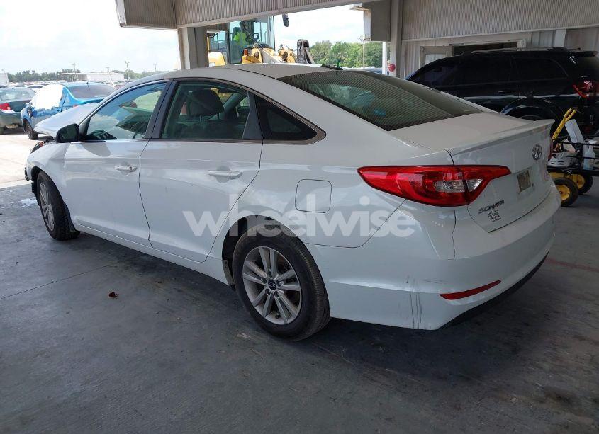 Photo 3 of 2016 Hyundai Sonata SE (VIN 5NPE24AF8GH304295)