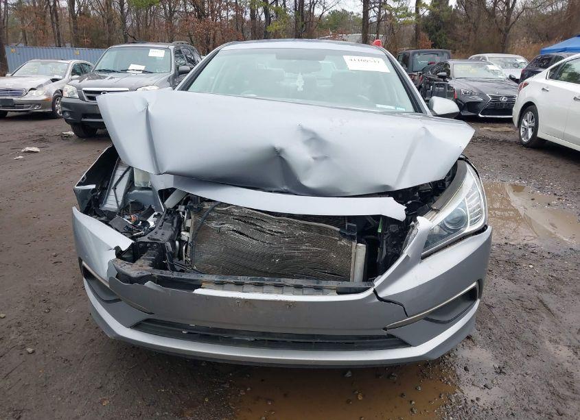 Photo 12 of 2016 Hyundai Sonata SE (VIN 5NPE24AF8GH304507)